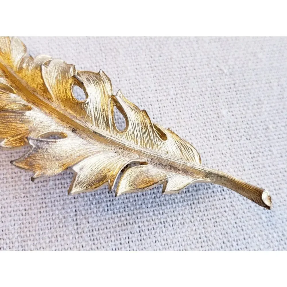 Vintage Coro Gold Tone Leaf Brooch 1961 Textured‎ Large 3
